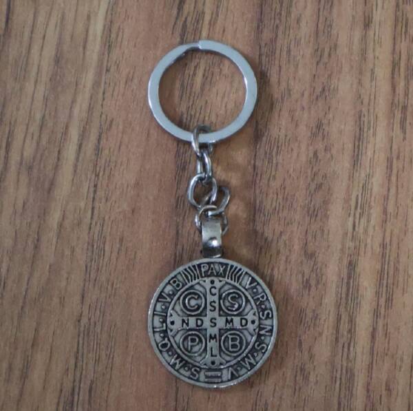 Cross in Circle Keychain H Pack of [3]